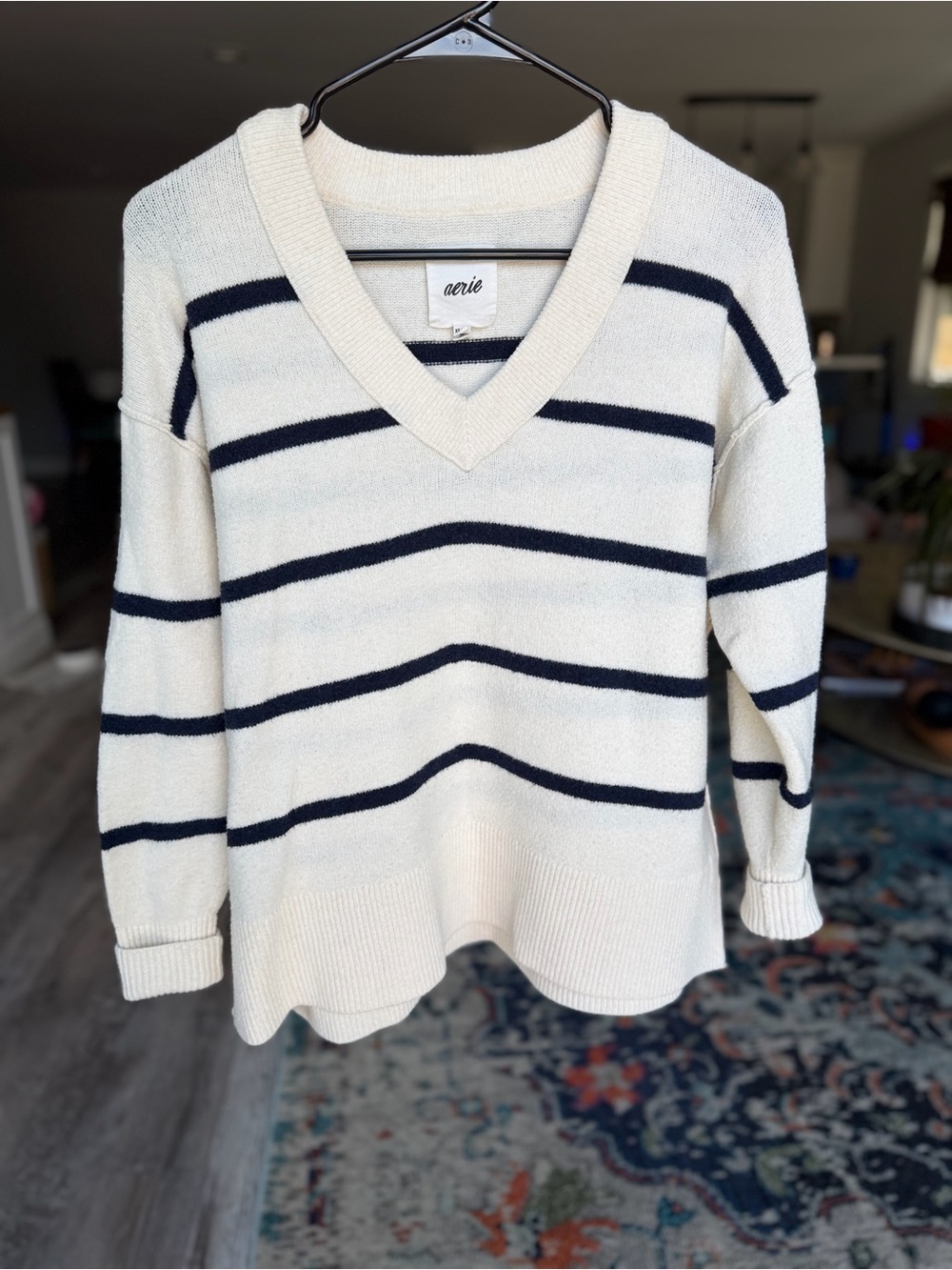Aerie Cream & Navy Striped V-Neck Sweater | XS
